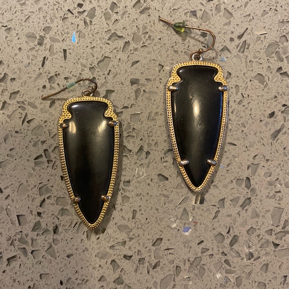Kendra Scott Black Earrings - Picture 1 of 2